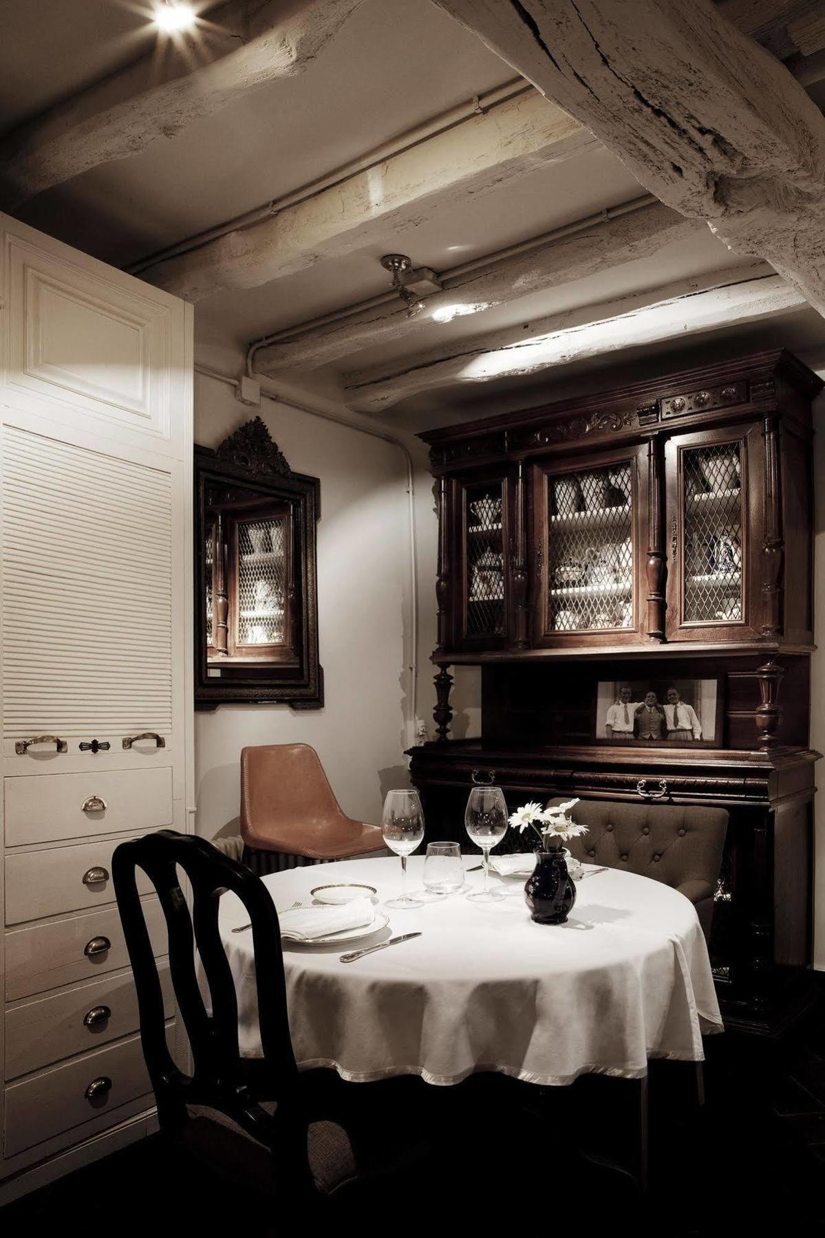 Hotel IRARAGORRI-ETXEA Galdakao Buitenkant foto
